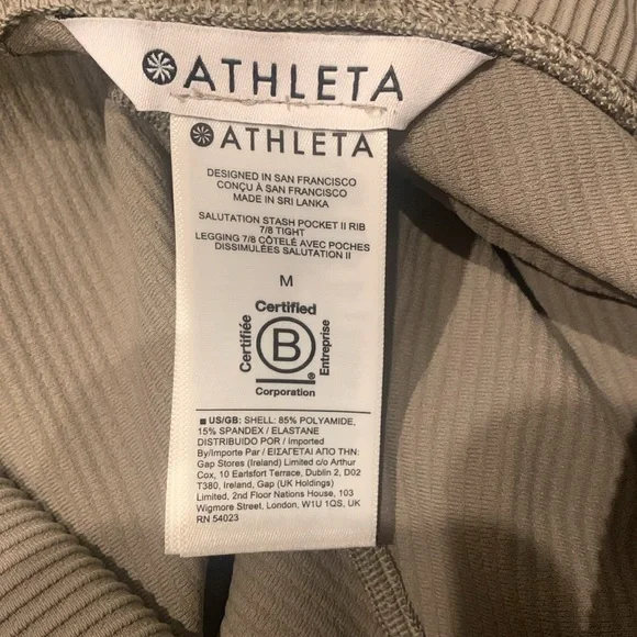 Athleta, Salutation Stash Pocket ll Rib 7/8 tight. New Without Tags. Size M. - Picture 4 of 4
